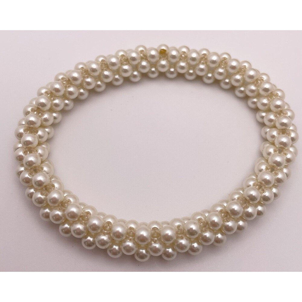 Stretchy Off White Faux Pearl Bracelet Women’s Jewelry - Picture 3 of 4